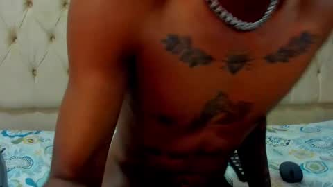 man_san11 online show from 02/11/25, 05:50