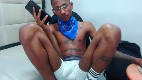 man_san11 online show from 02/20/25, 03:30