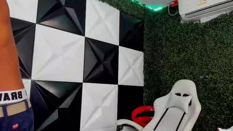 man_san11 online show from 02/15/26, 06:26