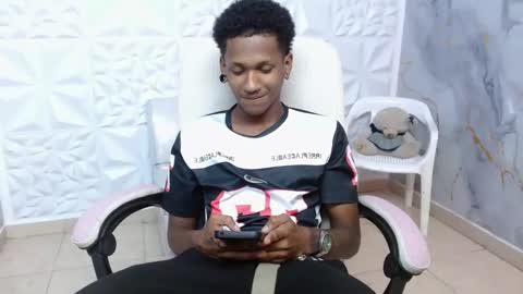 man_sant11 online show from 04/13/26, 04:45