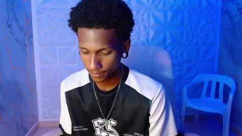 man_sant11 online show from 05/21/26, 12:23