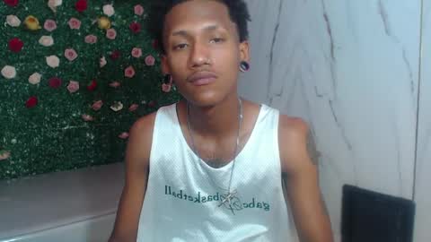man_sant11 online show from 05/25/26, 03:18