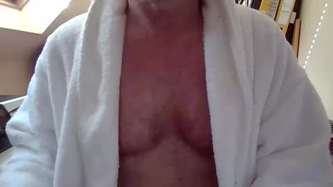 manbitcher online show from 03/19/26, 08:18