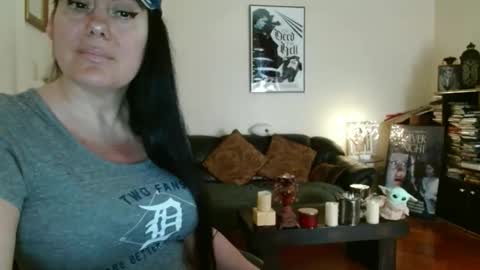 mandaloriangirlsfight online show from 04/15/26, 05:09