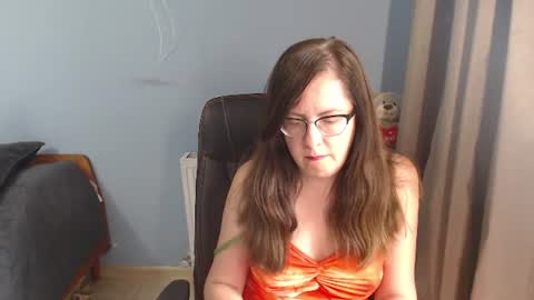 Snapshot of mandarinka28 chatting on 07/18/26, 08:07 mandarinka28 online show from 07/18/26, 08:07