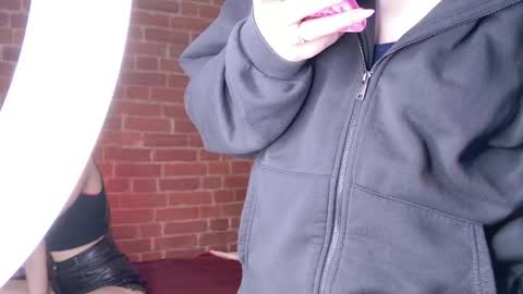 Mandy online show from 03/30/26, 11:33