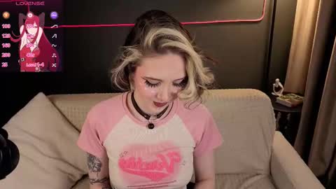 Luna online show from 03/12/26, 09:32