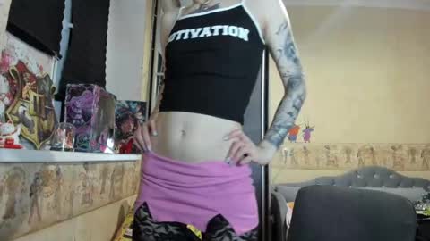 Snapshot of mandyshine chatting on 05/01/26, 06:01 Mandy online show from 05/01/26, 06:01