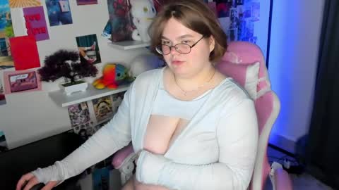 Maneela online show from 05/31/26, 11:17