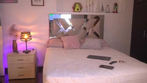 Snapshot of manelyk_10 chatting on 02/28/25, 04:42 online show from 02/28/25, 04:42