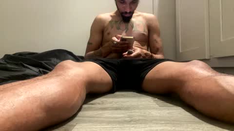 Snapshot of mani4sexy chatting on 12/16/24, 07:48 Mani4sexy online show from 12/16/24, 07:48