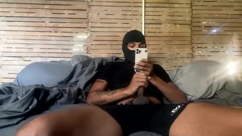 Snapshot of mani4sexy chatting on 10/04/25, 02:26 Mani4sexy online show from 10/04/25, 02:26