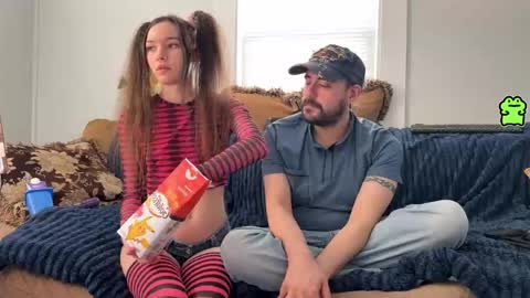 manicpixiedreamfrog online show from 04/18/26, 06:01