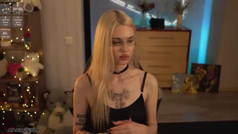 Amelie online show from 06/14/26, 02:24