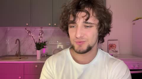 manolein online show from 10/21/25, 12:11