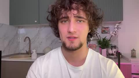 manolein online show from 11/12/25, 03:23