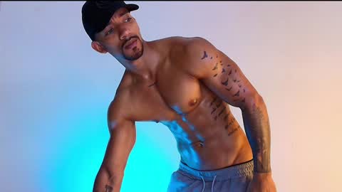 Manolo Hot 1 online show from 12/04/24, 02:37