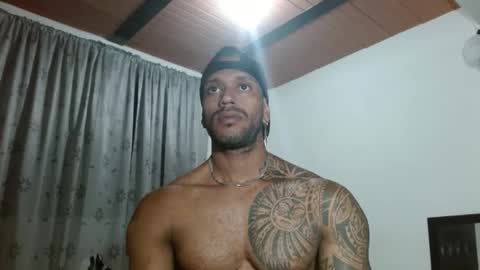 Manolo online show from 10/18/25, 10:49