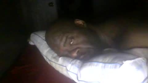 Snapshot of manpntheprowll chatting on 12/17/25, 09:37 manontheprowll online show from 12/17/25, 09:37