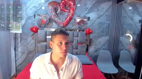 Snapshot of manson_and_zoe chatting on 02/15/26, 11:19 Manson and Zoe online show from 02/15/26, 11:19