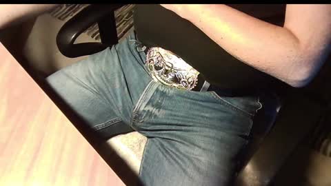 Snapshot of manswed chatting on 12/02/24, 01:24 manswed online show from 12/02/24, 01:24