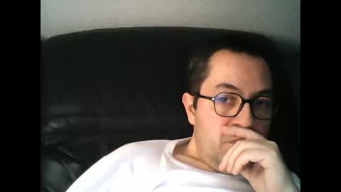 manu5933 online show from 01/29/25, 03:37