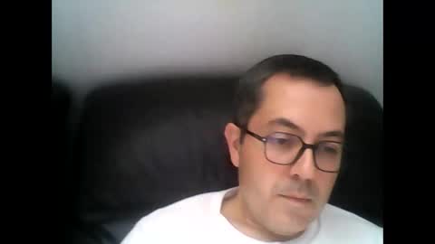 manu5933 online show from 10/16/25, 11:33