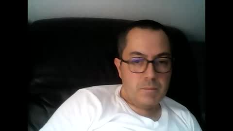 manu5933 online show from 11/19/25, 02:39