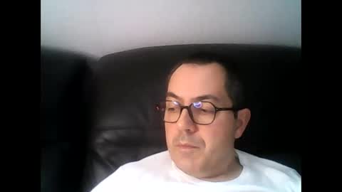 manu5933 online show from 11/26/25, 02:18