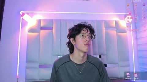 Snapshot of manu_vera8 chatting on 01/09/25, 02:22 Manuel online show from 01/09/25, 02:22