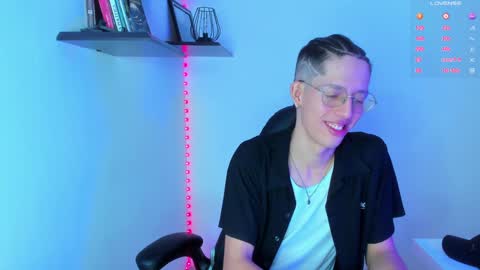 Snapshot of manu_vera8 chatting on 01/11/25, 08:32 Manuel online show from 01/11/25, 08:32