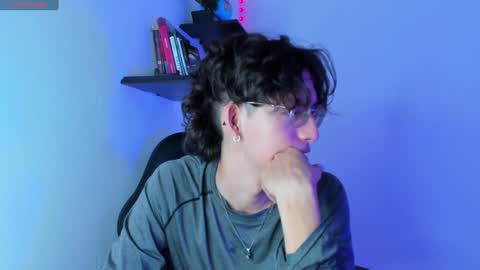 Snapshot of manu_vera8 chatting on 01/23/25, 07:40 Manuel online show from 01/23/25, 07:40