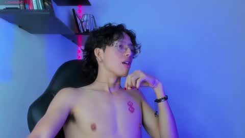 Snapshot of manu_vera8 chatting on 02/12/25, 10:48 Manuel online show from 02/12/25, 10:48