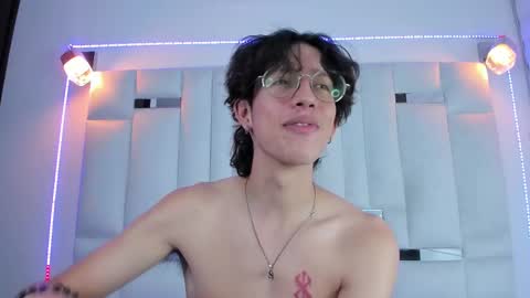 Snapshot of manu_vera8 chatting on 02/27/25, 01:48 Manuel online show from 02/27/25, 01:48