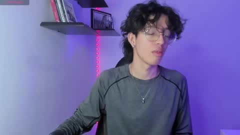 Snapshot of manu_vera8 chatting on 03/05/25, 12:33 Manuel online show from 03/05/25, 12:33