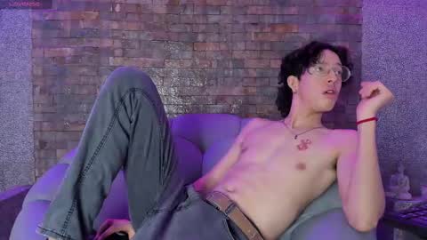 Snapshot of manu_vera8 chatting on 03/06/25, 02:18 Manuel online show from 03/06/25, 02:18