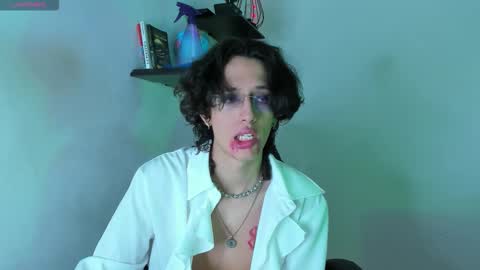 Snapshot of manu_vera8 chatting on 10/31/25, 07:26 Manuel online show from 10/31/25, 07:26