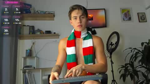 manucute 23  online show from 12/21/25, 02:57