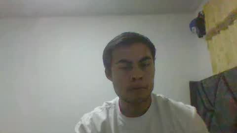 Snapshot of manuel9810 chatting on 12/19/25, 04:41 manuel9810 online show from 12/19/25, 04:41