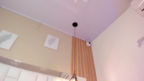 Snapshot of manuela_zapata chatting on 01/27/25, 10:16 manu 3 online show from 01/27/25, 10:16