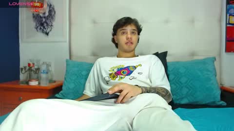 Manuel online show from 03/19/26, 04:38