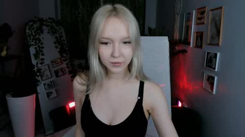 Snapshot of maoqibeverly chatting on 04/01/26, 11:00 Maoqi online show from 04/01/26, 11:00