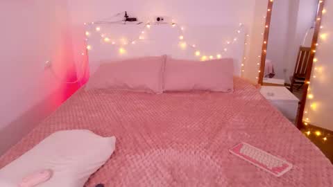     online show from 02/11/26, 01:38