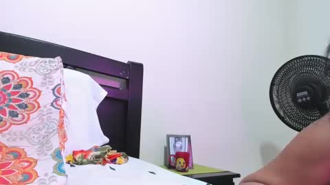 Mara online show from 03/10/25, 02:59