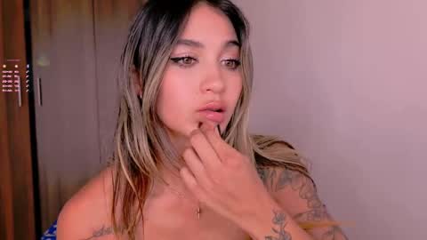 Mara Independent Model online show from 02/26/25, 06:32