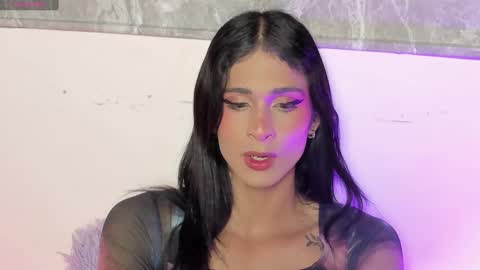 Snapshot of mara_friendboy chatting on 01/22/25, 07:56 Mara online show from 01/22/25, 07:56