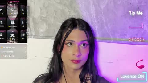 Snapshot of mara_friendboy chatting on 01/22/25, 10:59 Mara online show from 01/22/25, 10:59