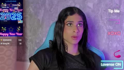 Snapshot of mara_friendboy chatting on 02/13/25, 06:52 Mara online show from 02/13/25, 06:52