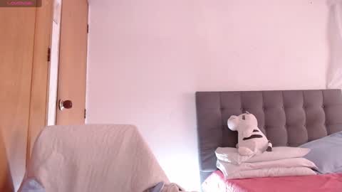 maraa_lee online show from 12/22/24, 06:37