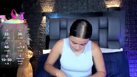 maraa_rivera online show from 11/17/25, 07:08
